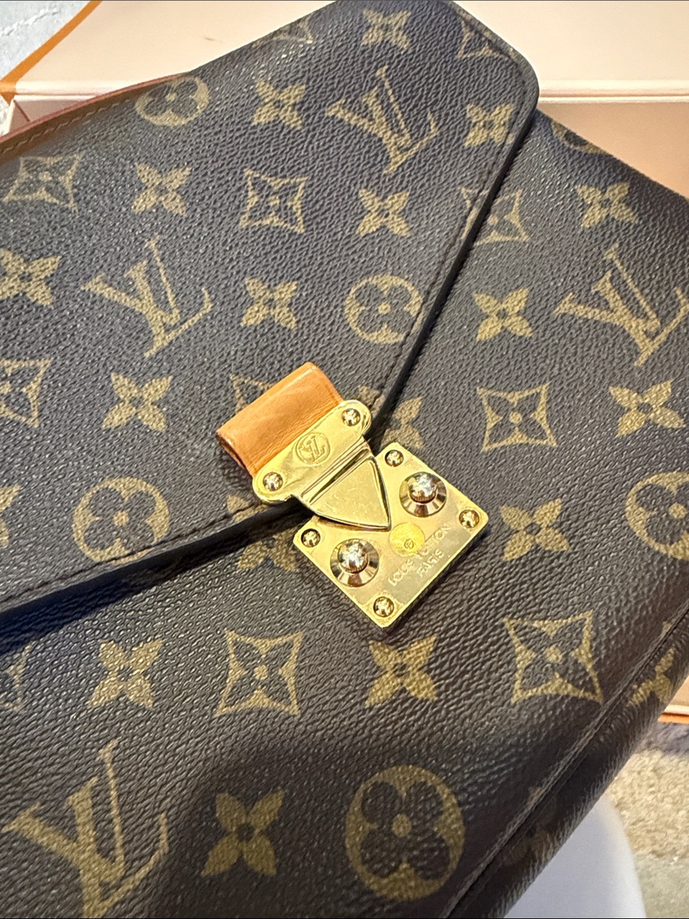 Louis Vuitton Pochette Métis Monogram Canvas Crossbody Bag - Picture 4 of 6